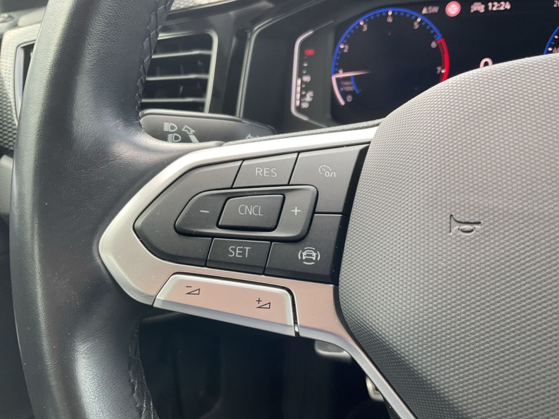 Volkswagen Polo Active