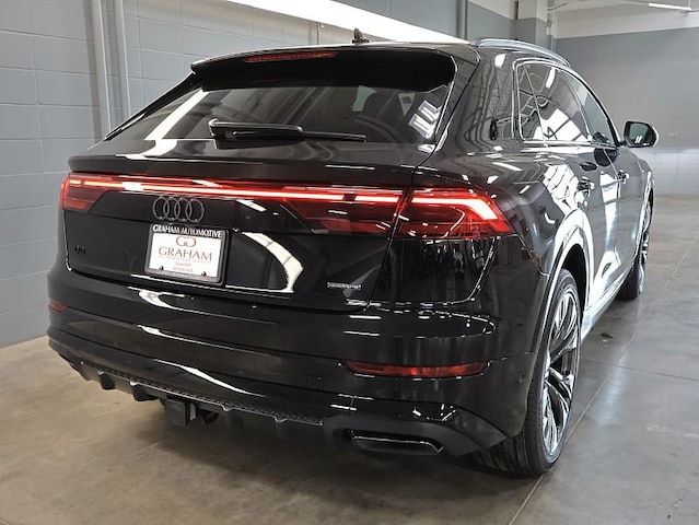 2026 Audi Q8