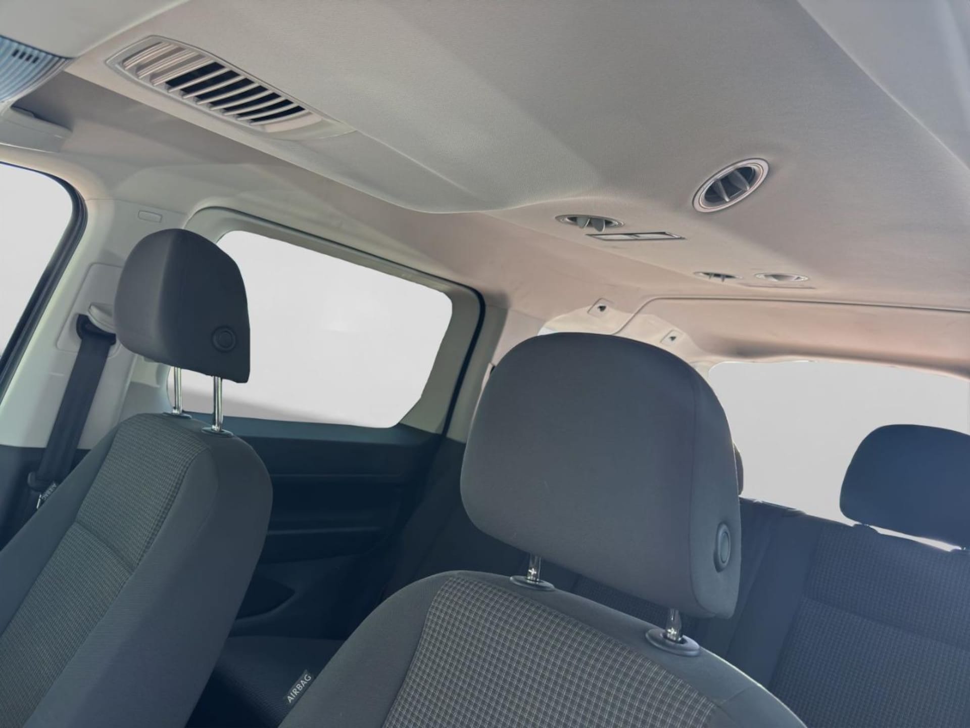 Volkswagen Caddy Maxi Basis-Modell