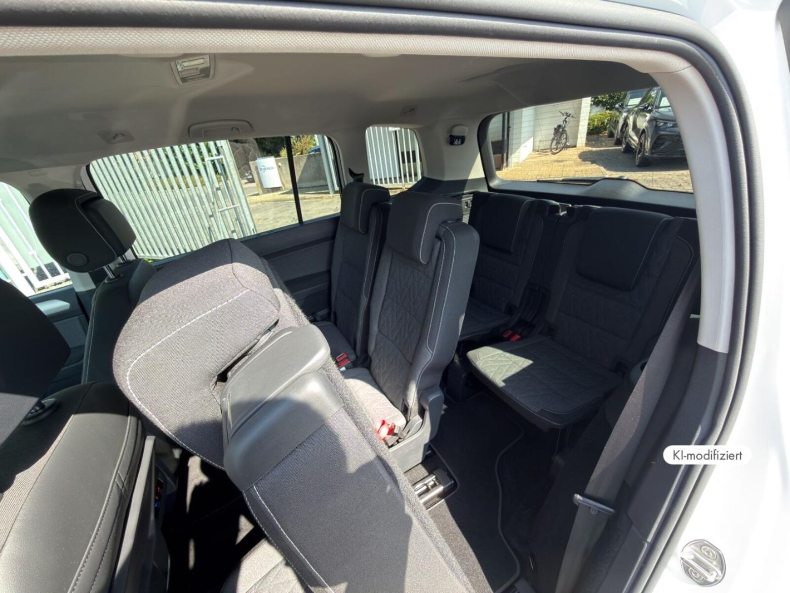 Volkswagen Touran – Bild 20