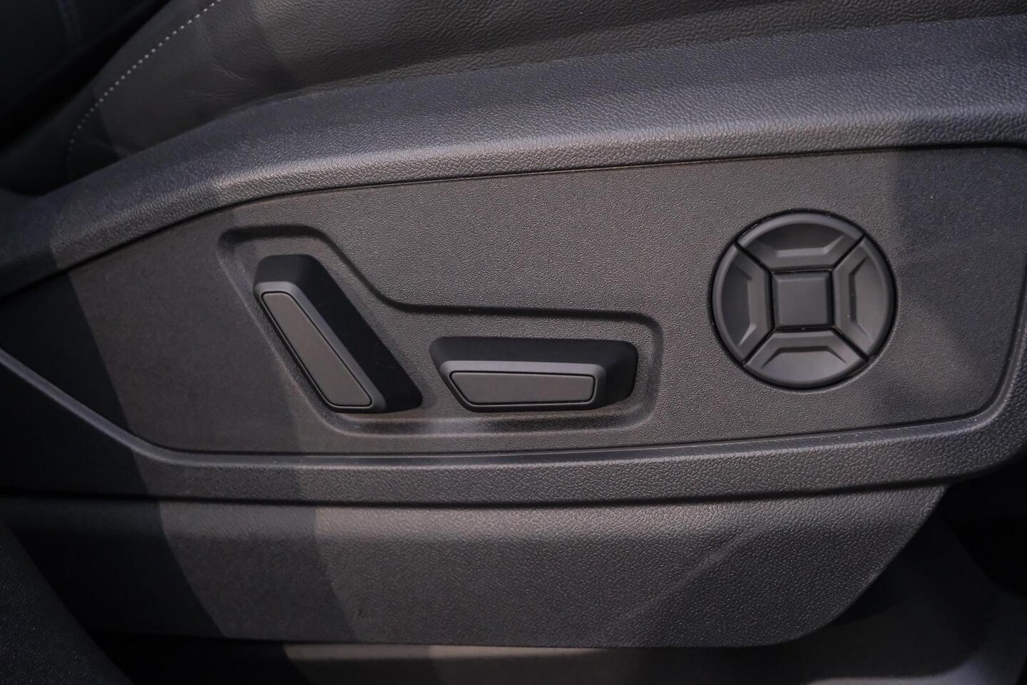 Image about Audi Q5 Sportback TFSI quattro 200 kW sport