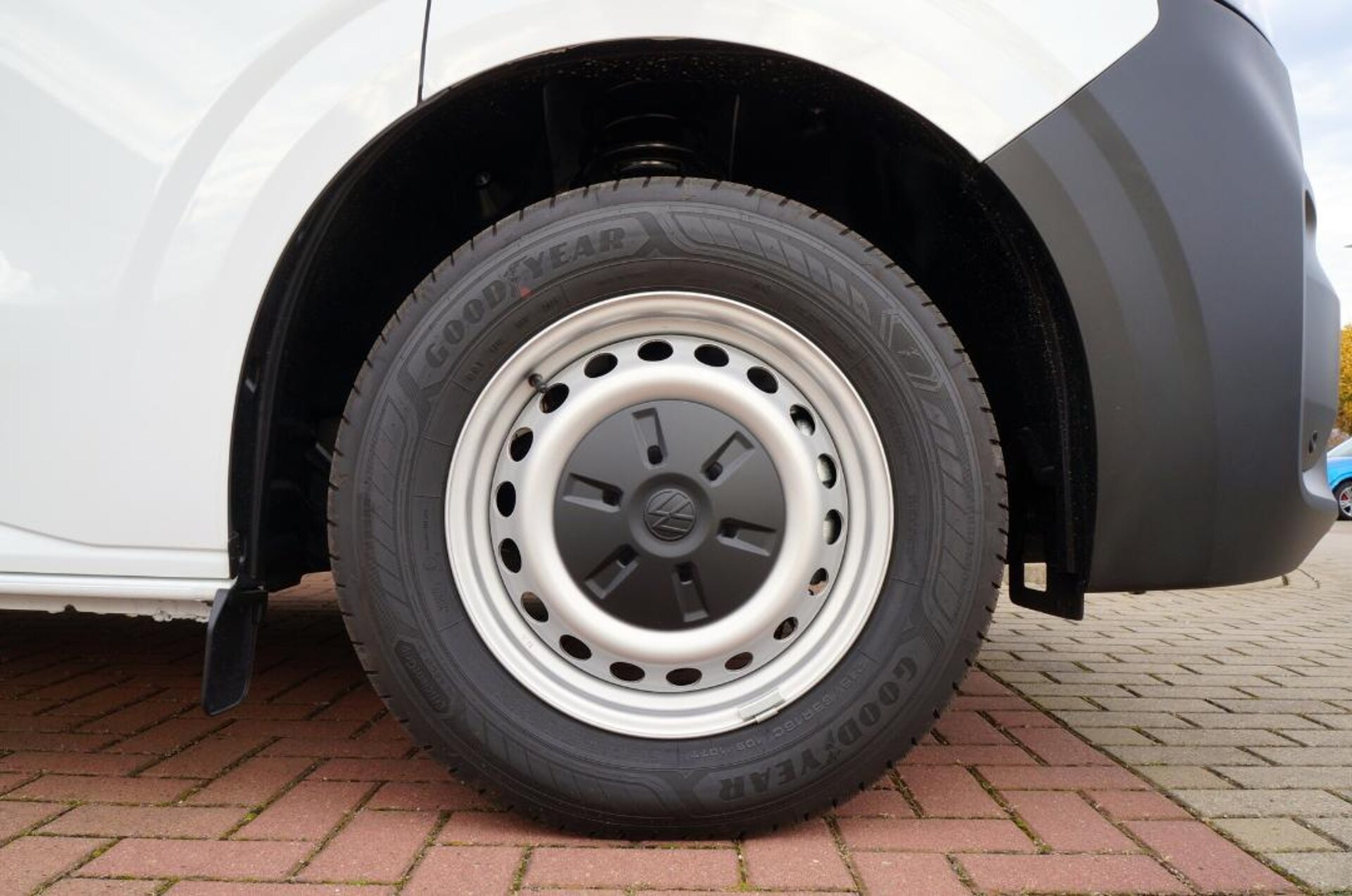 Volkswagen Transporter Kasten langer Radstand