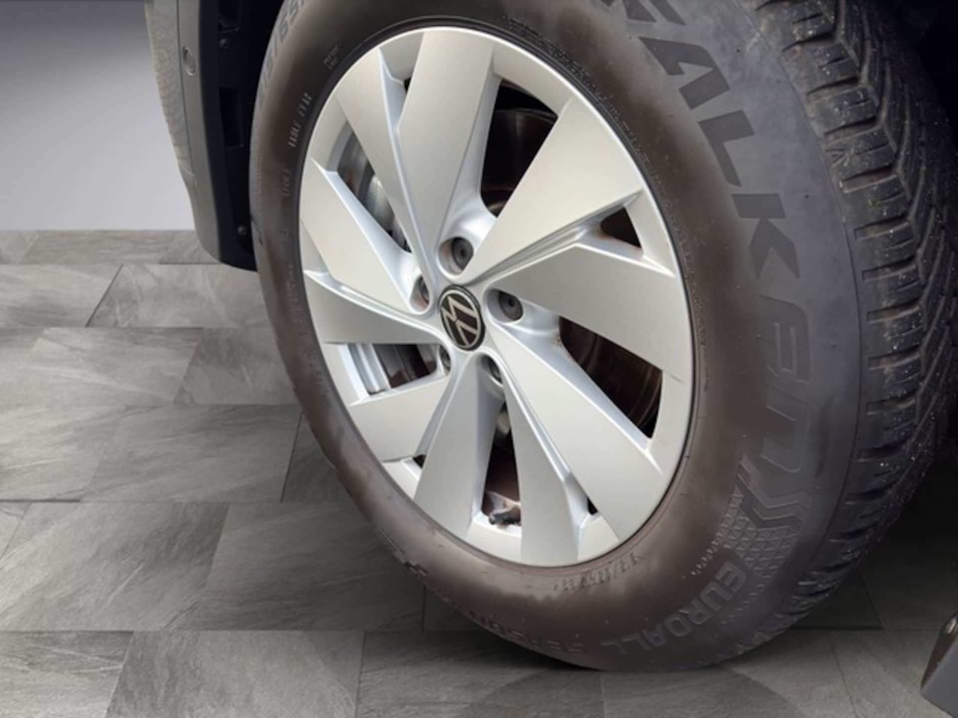 Volkswagen Tiguan Basis-Modell
