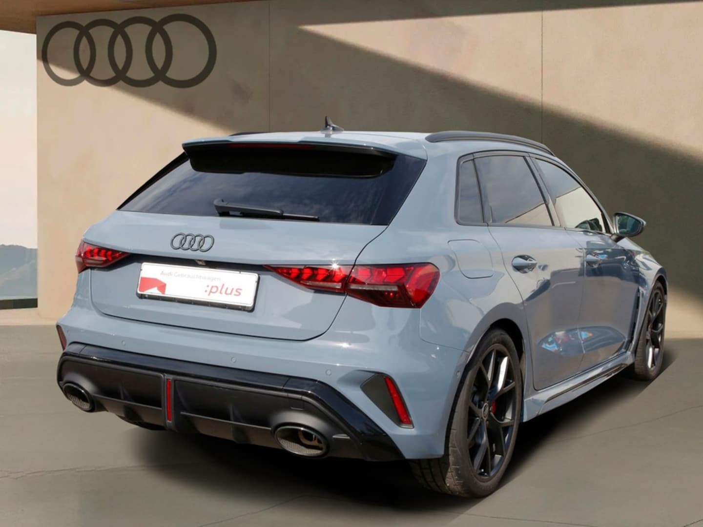 Bild über Audi RS 3 Sportback TFSI quattro 294 kW S tronic - für weitere Informationen kontaktieren Sie den Audi Partner