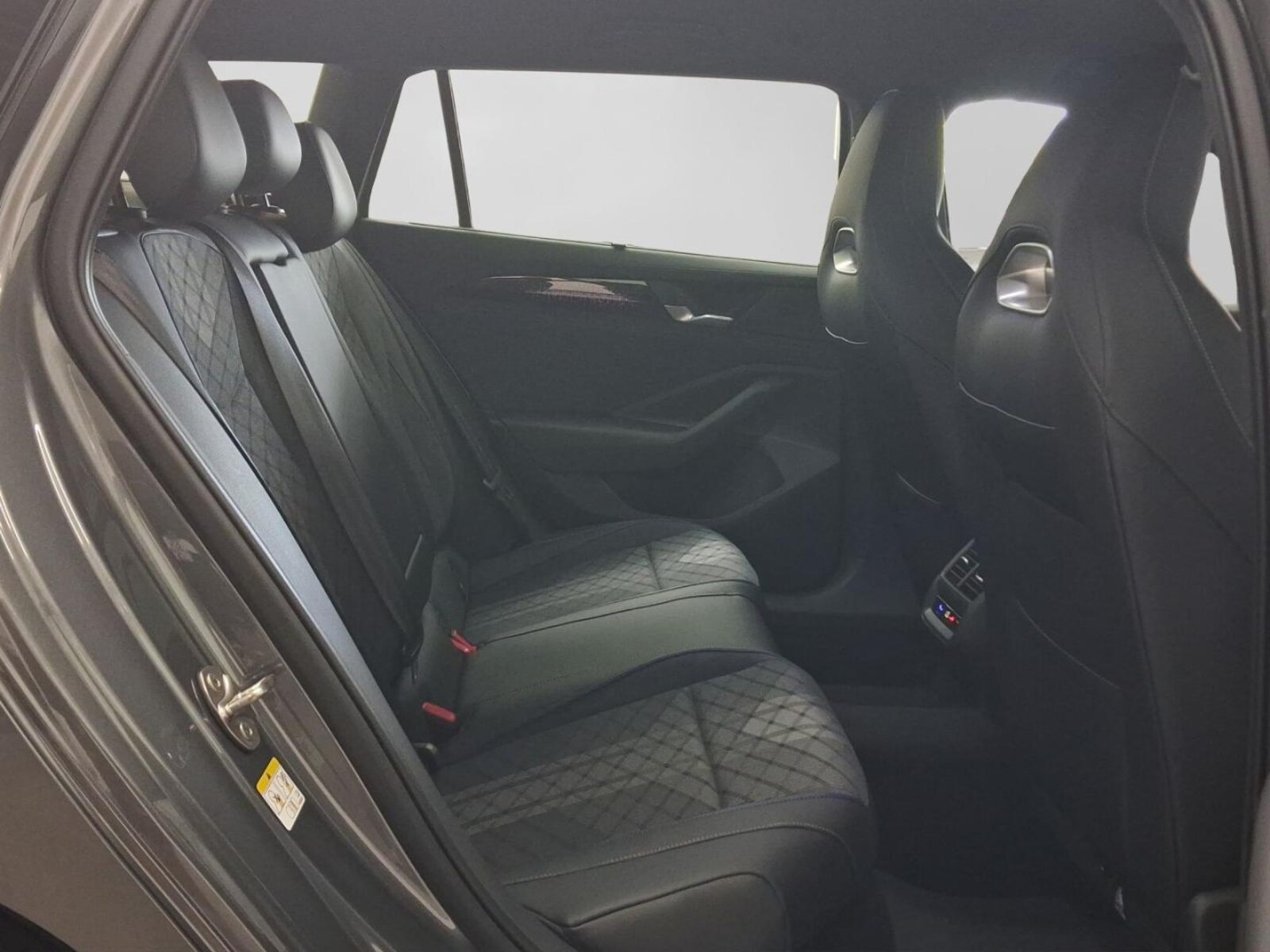 Volkswagen Passat – Bild 6