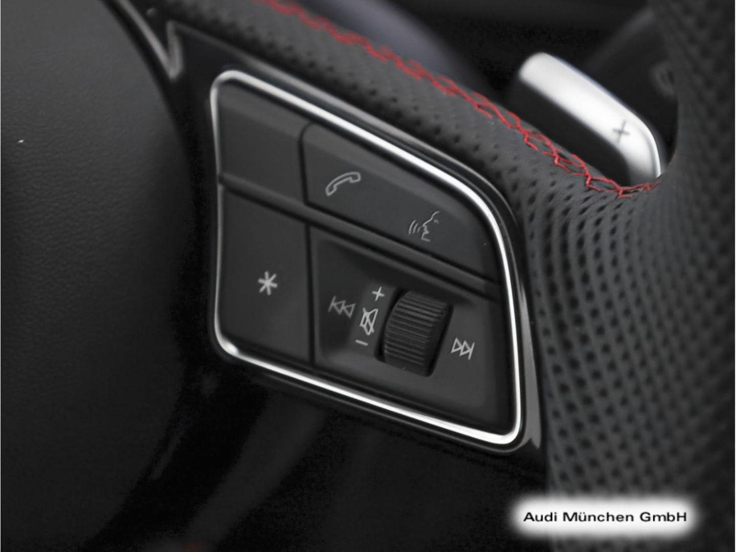 Bild über Audi S3 Sportback TFSI quattro S tronic - für weitere Informationen kontaktieren Sie den Audi Partner