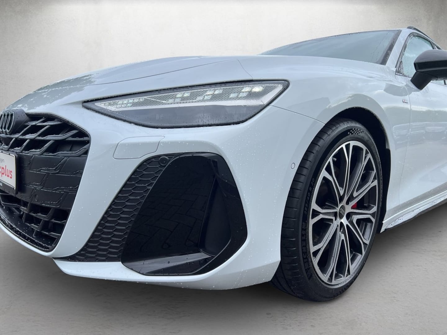 Bild über Audi A6 Avant TFSI quattro 270 kW S tronic - für weitere Informationen kontaktieren Sie den Audi Partner