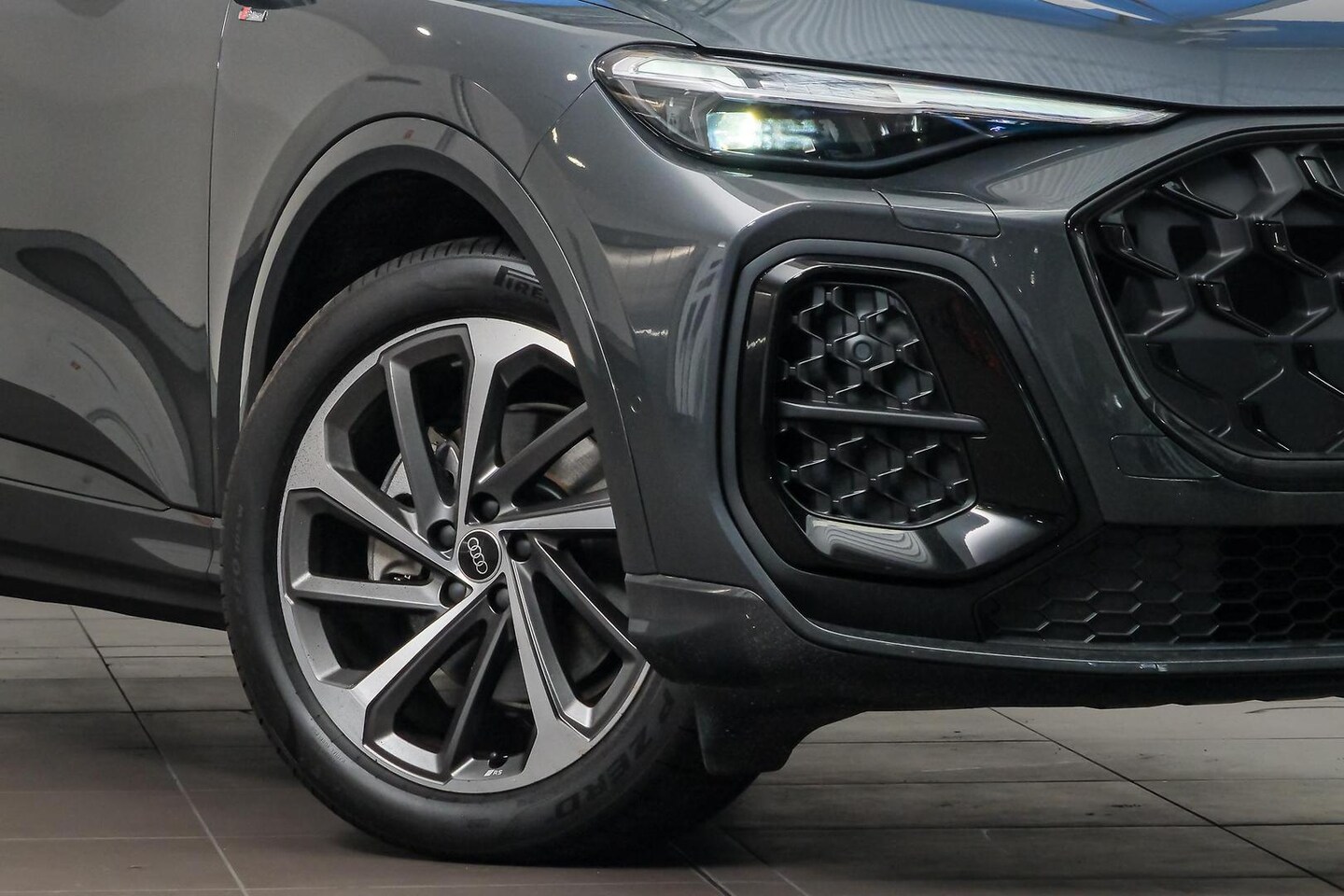 Image about Audi Q5 SUV TFSI quattro 200 kW sport