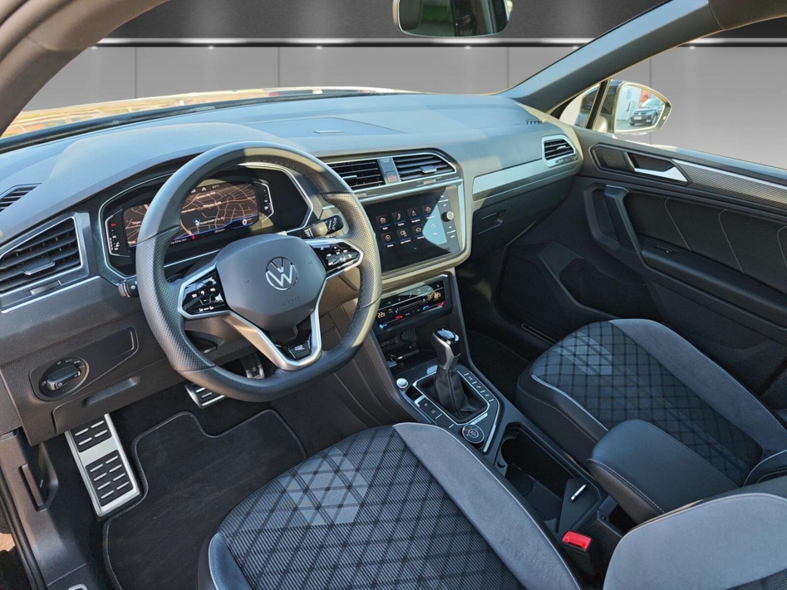 Volkswagen Tiguan – Bild 9