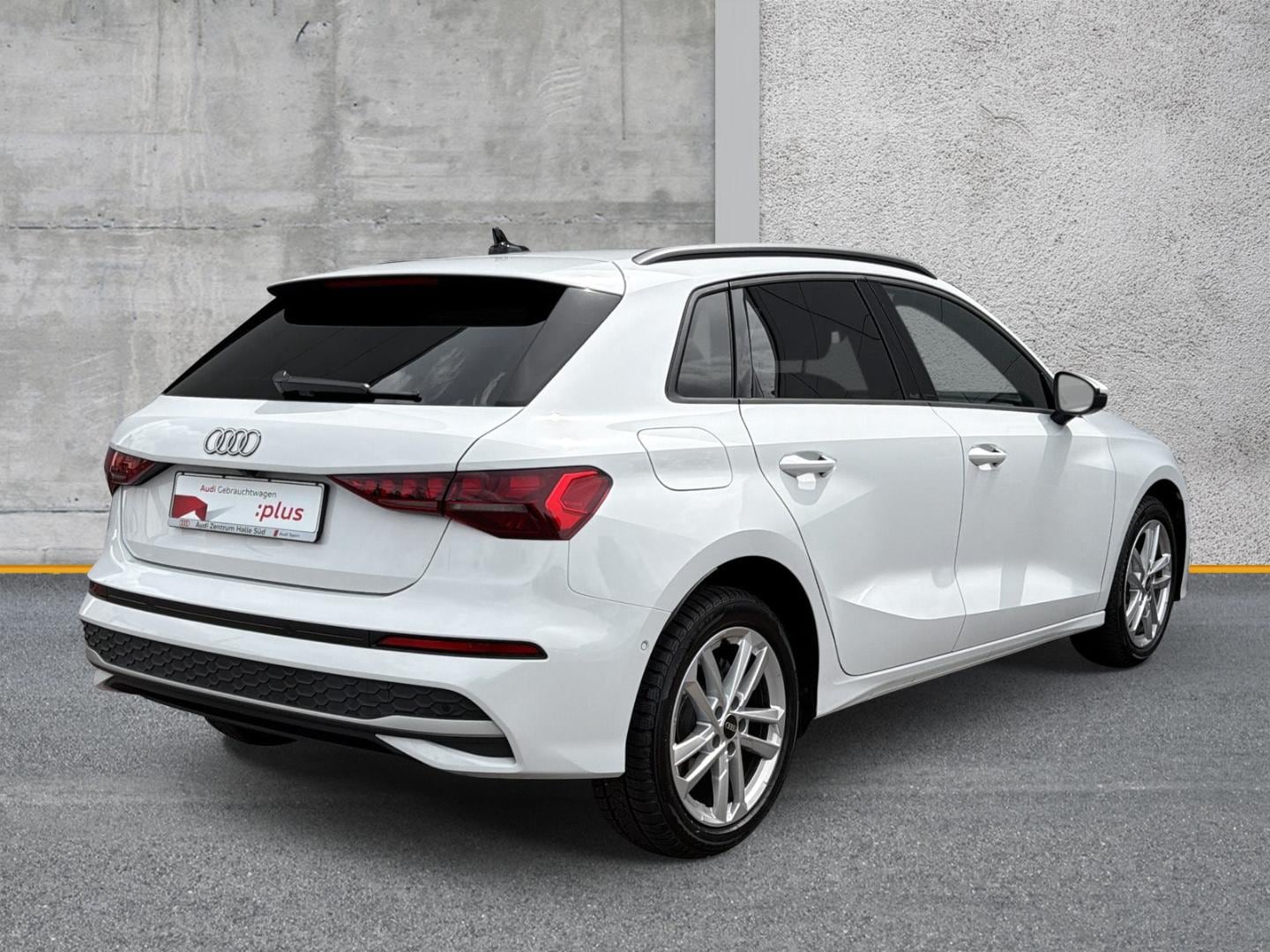 Bild über Audi A3 Sportback TDI Schaltgetriebe - für weitere Informationen kontaktieren Sie den Audi Partner