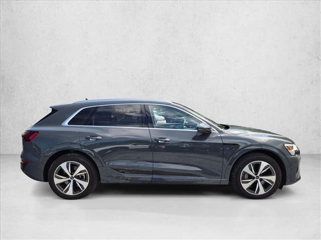2024 Audi Q8 e-tron