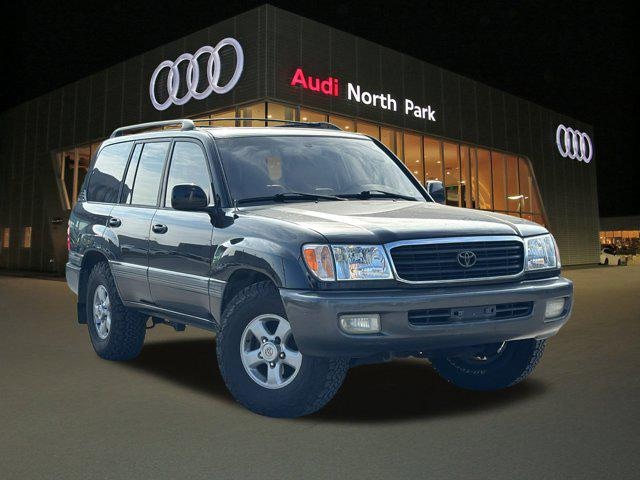 2002 Toyota Land Cruiser Base