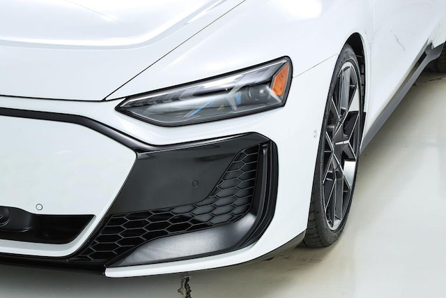 2026 Audi RS e-tron GT Performance Base - Photo 32