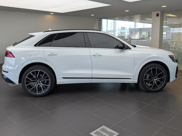2024 Audi Q8