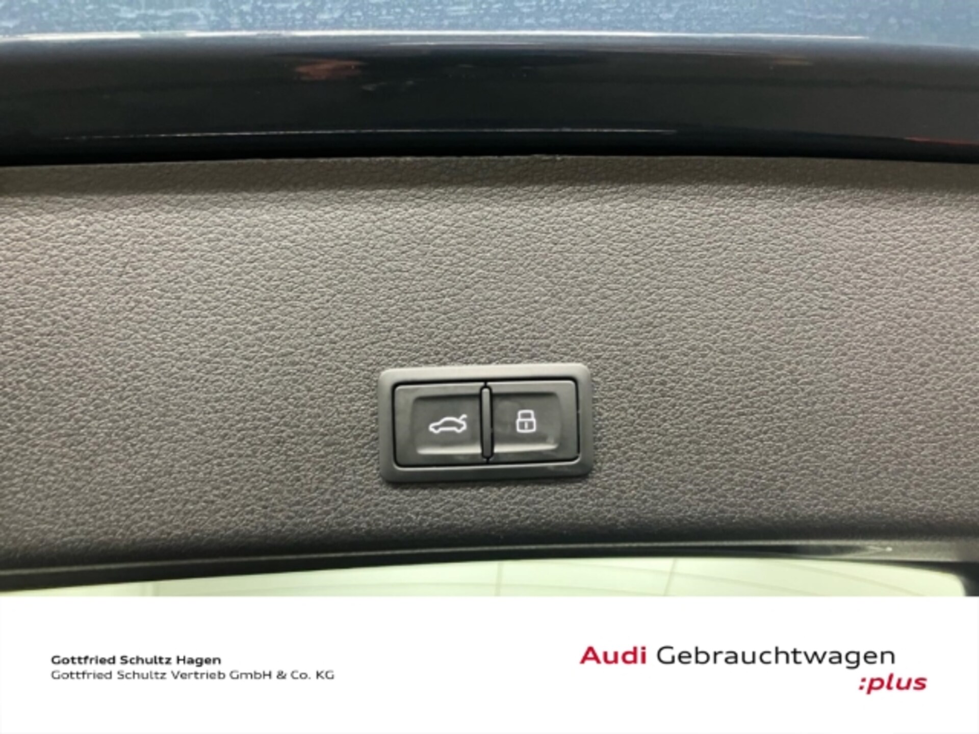 Audi Q8 e-tron S line