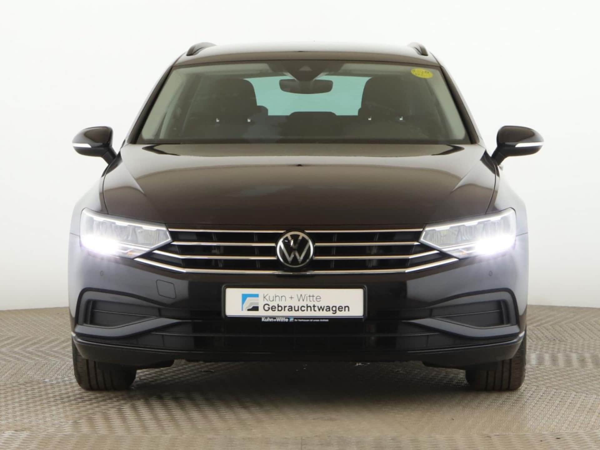 Volkswagen Passat Variant Basis-Modell