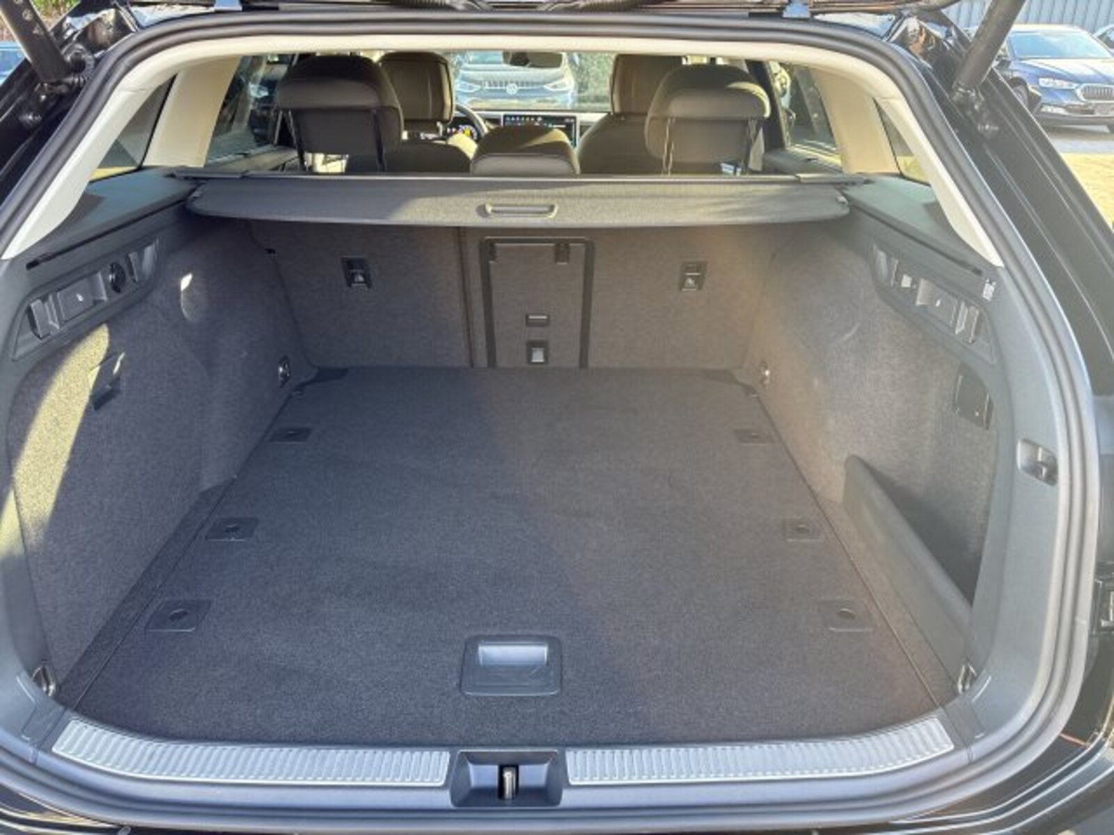 Volkswagen Passat – Bild 15