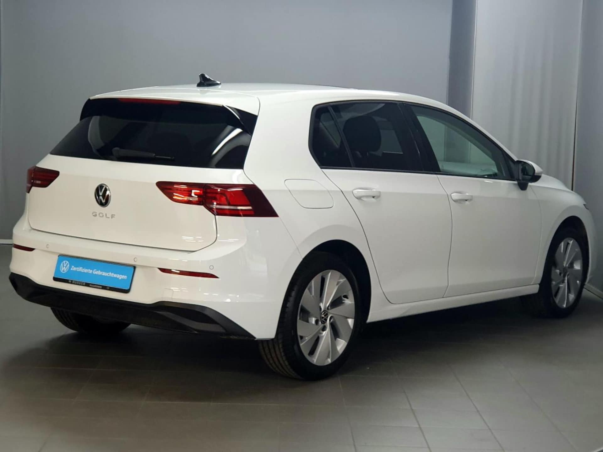 Volkswagen Golf Life
