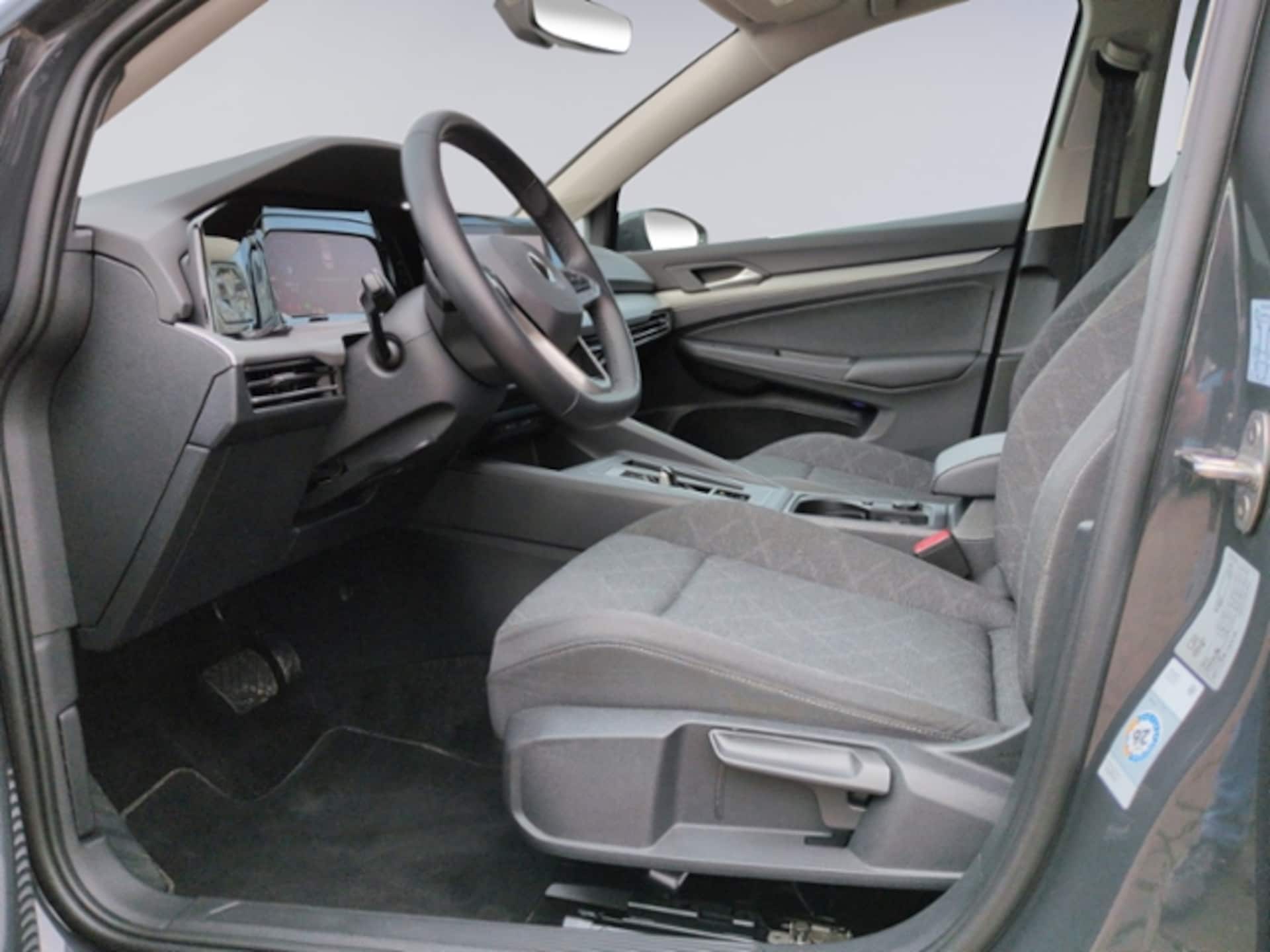 Volkswagen Golf Life