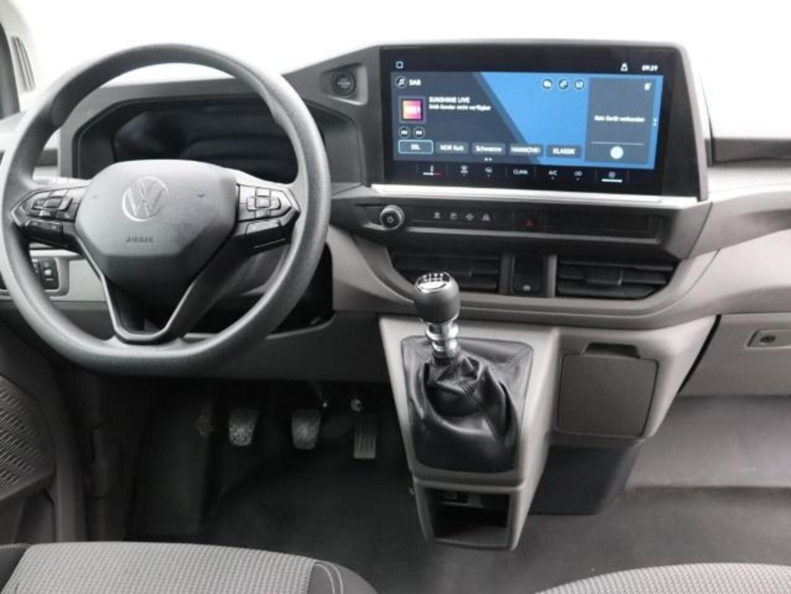 Volkswagen Transporter Kasten langer Radstand – Bild 5