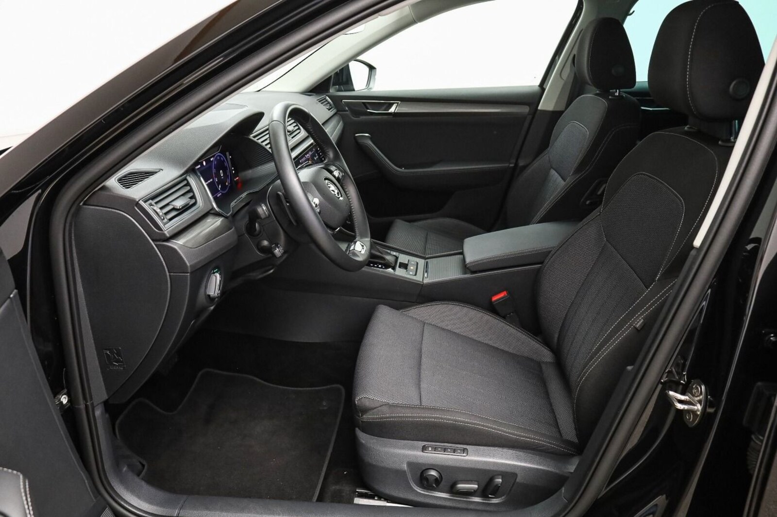 Škoda Superb Combi – Bild 9