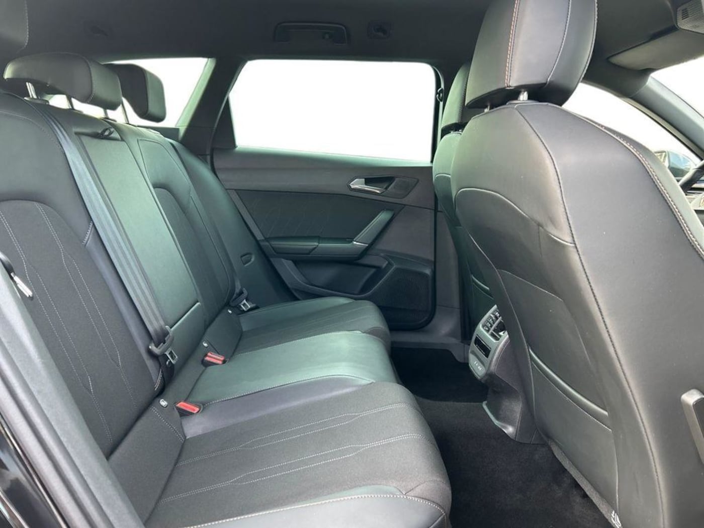 CUPRA Leon Sportstourer 1.5 TSI 110 kW (150 CV) — photo 6