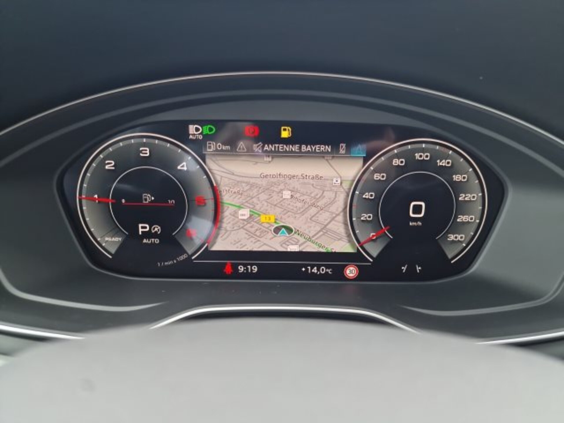 Audi A4 Avant S line