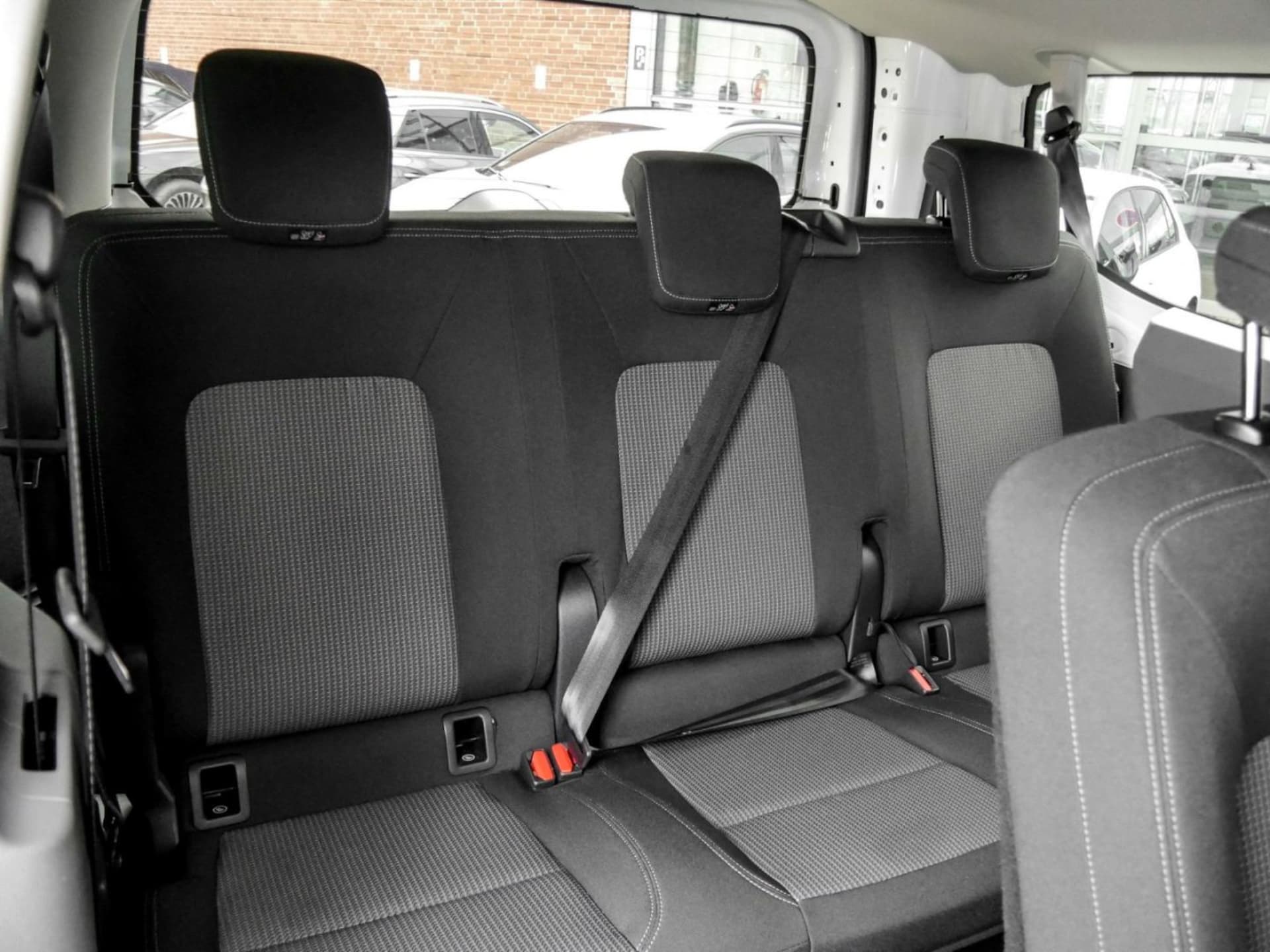 Volkswagen Transporter Kombi kurzer Radstand