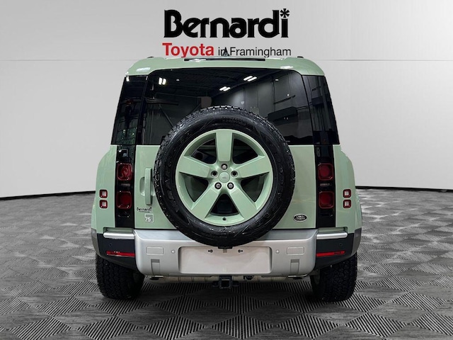 2023 Land Rover Defender