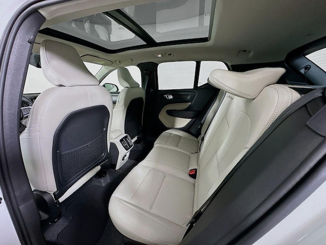 2026 Volvo XC40