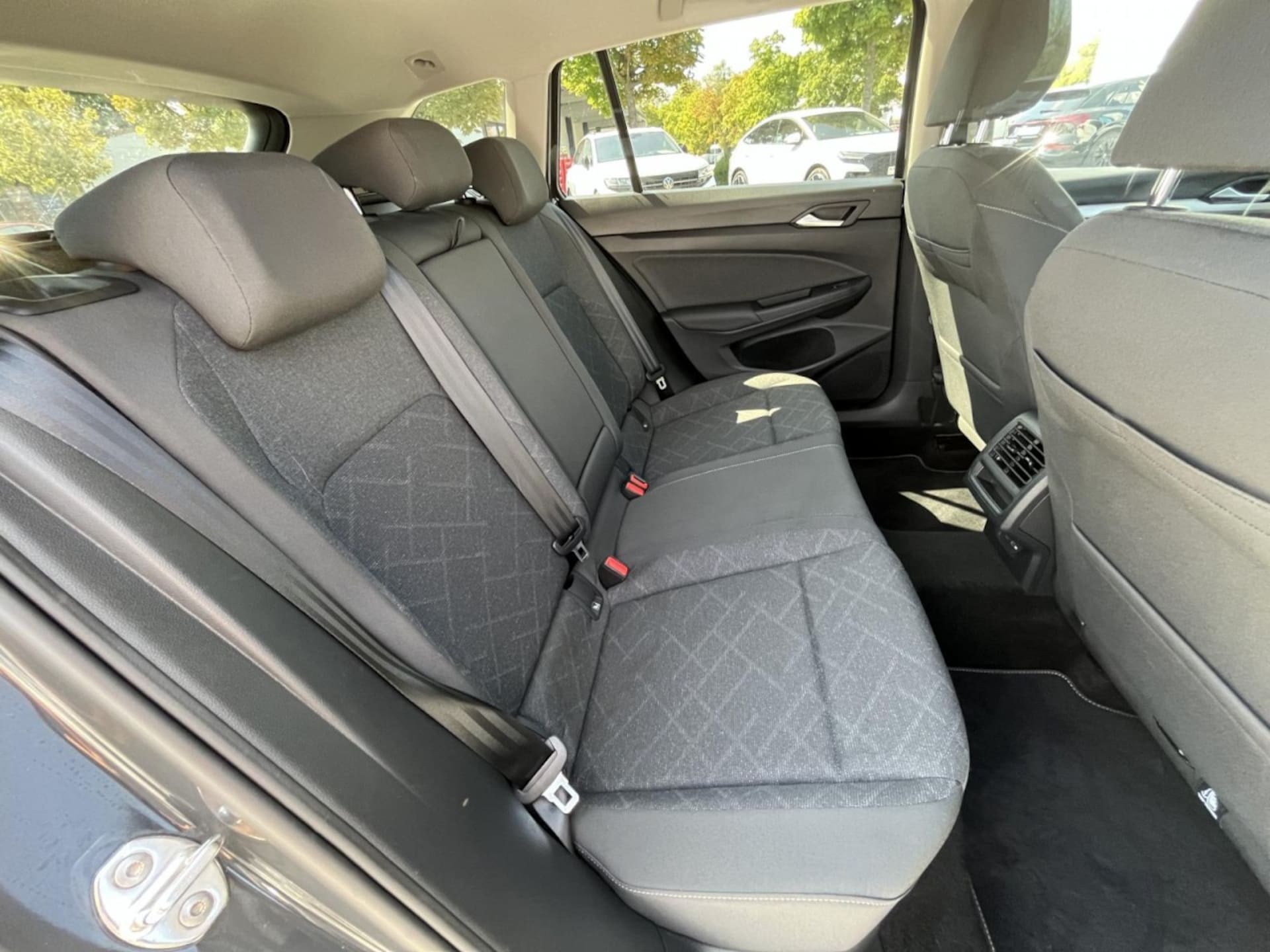 Volkswagen Golf Variant Life
