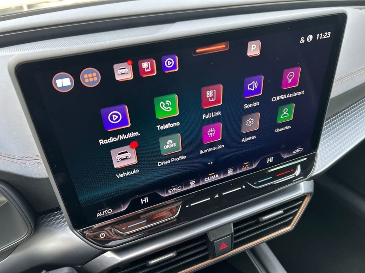 CUPRA Leon Sportstourer 1.5 TSI 110 kW (150 CV) — photo 15