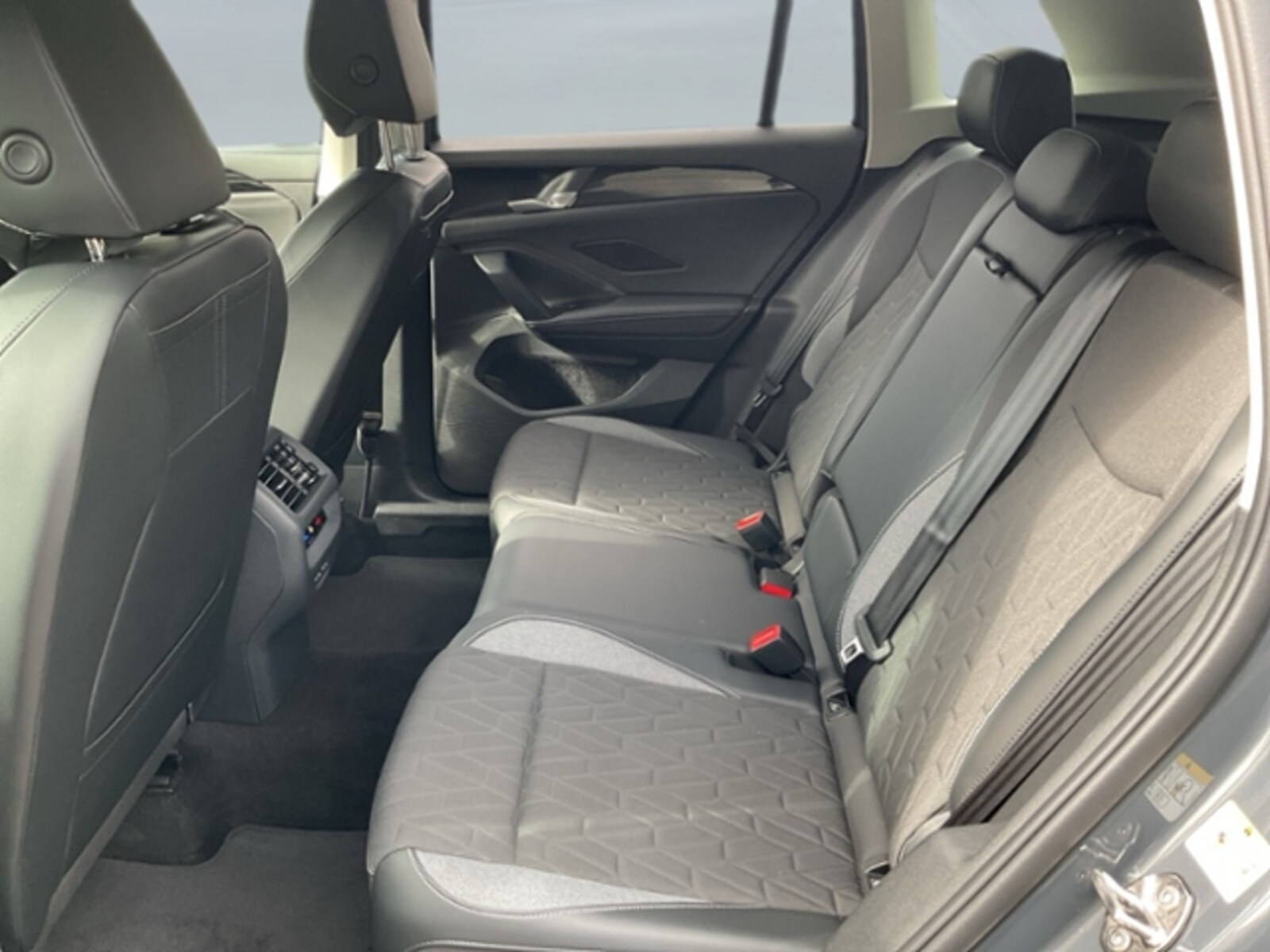 Volkswagen Tiguan – Bild 13