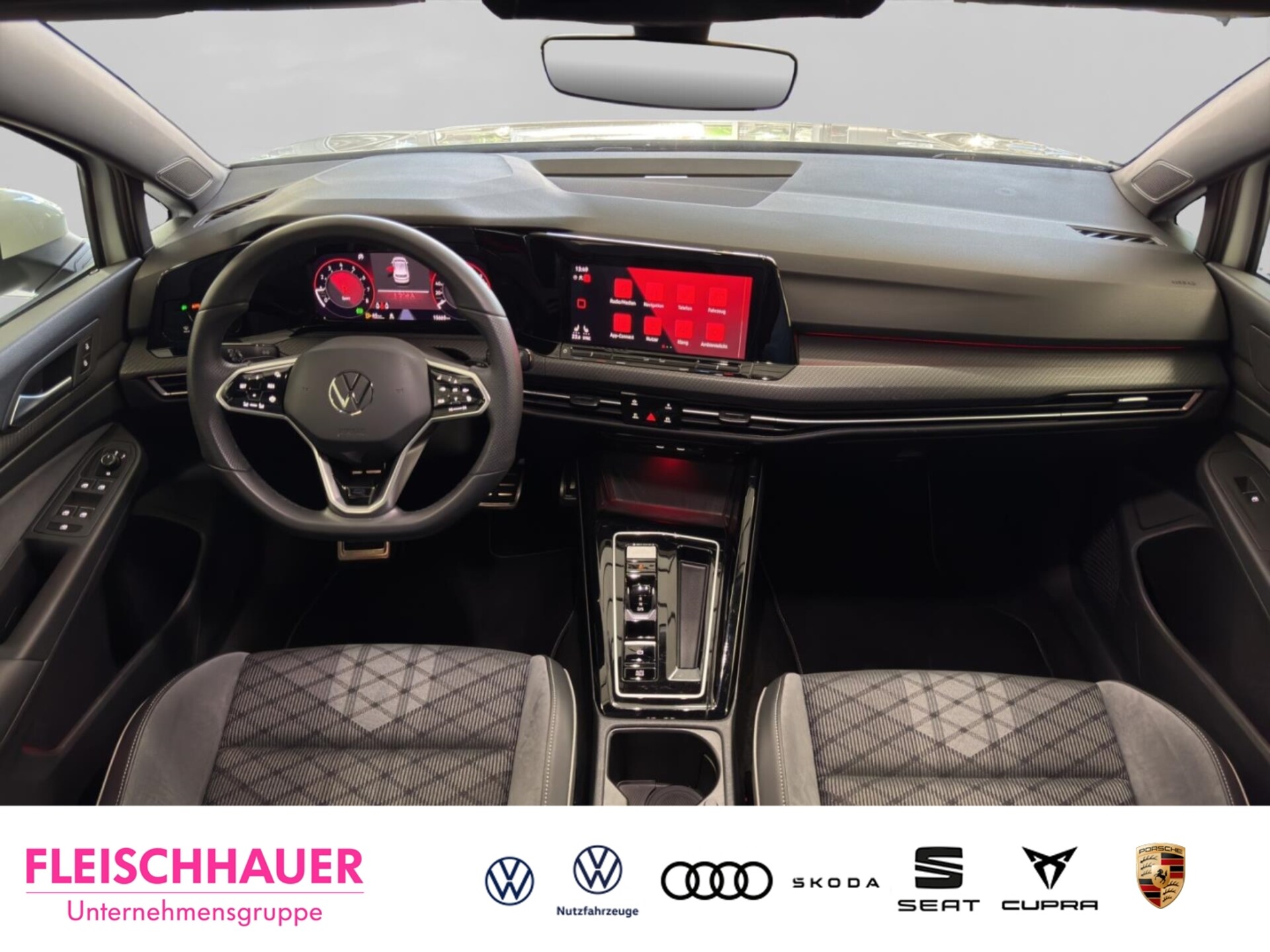Volkswagen Golf R-Line