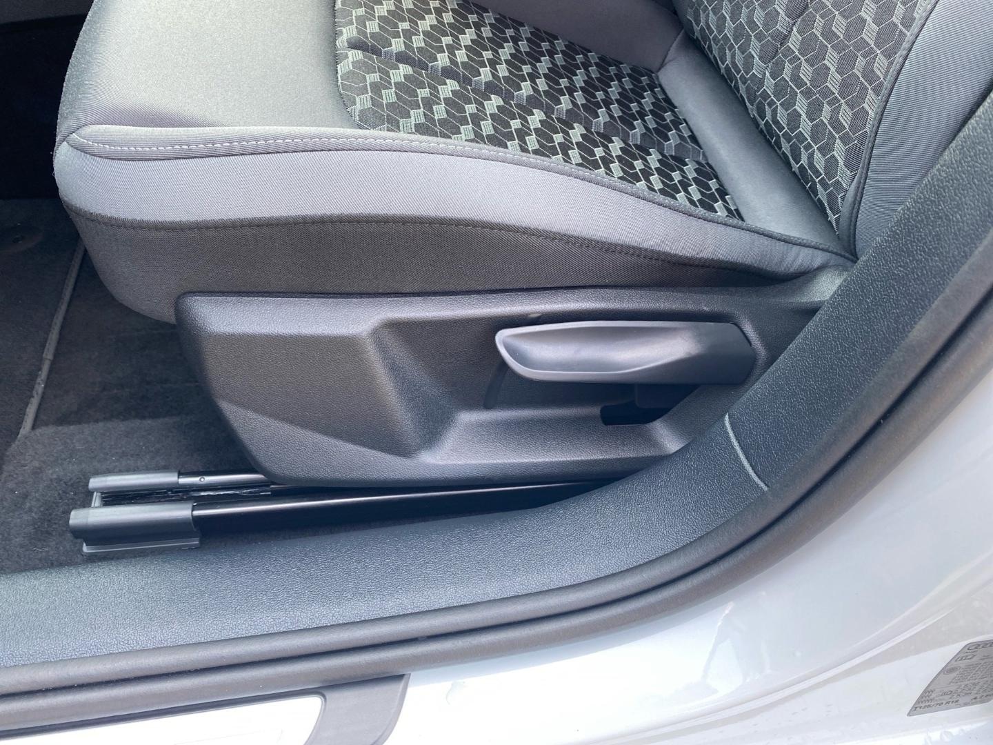Bild über Audi A1 Sportback advanced 30 TFSI S tronic - für weitere Informationen kontaktieren Sie den Audi Partner