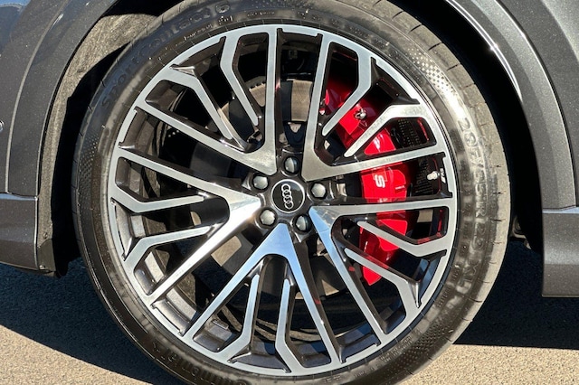 2026 Audi SQ8 Prestige - Photo 24