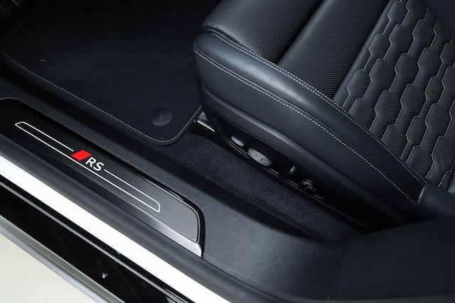 2026 Audi RS e-tron GT Performance Base - Photo 42
