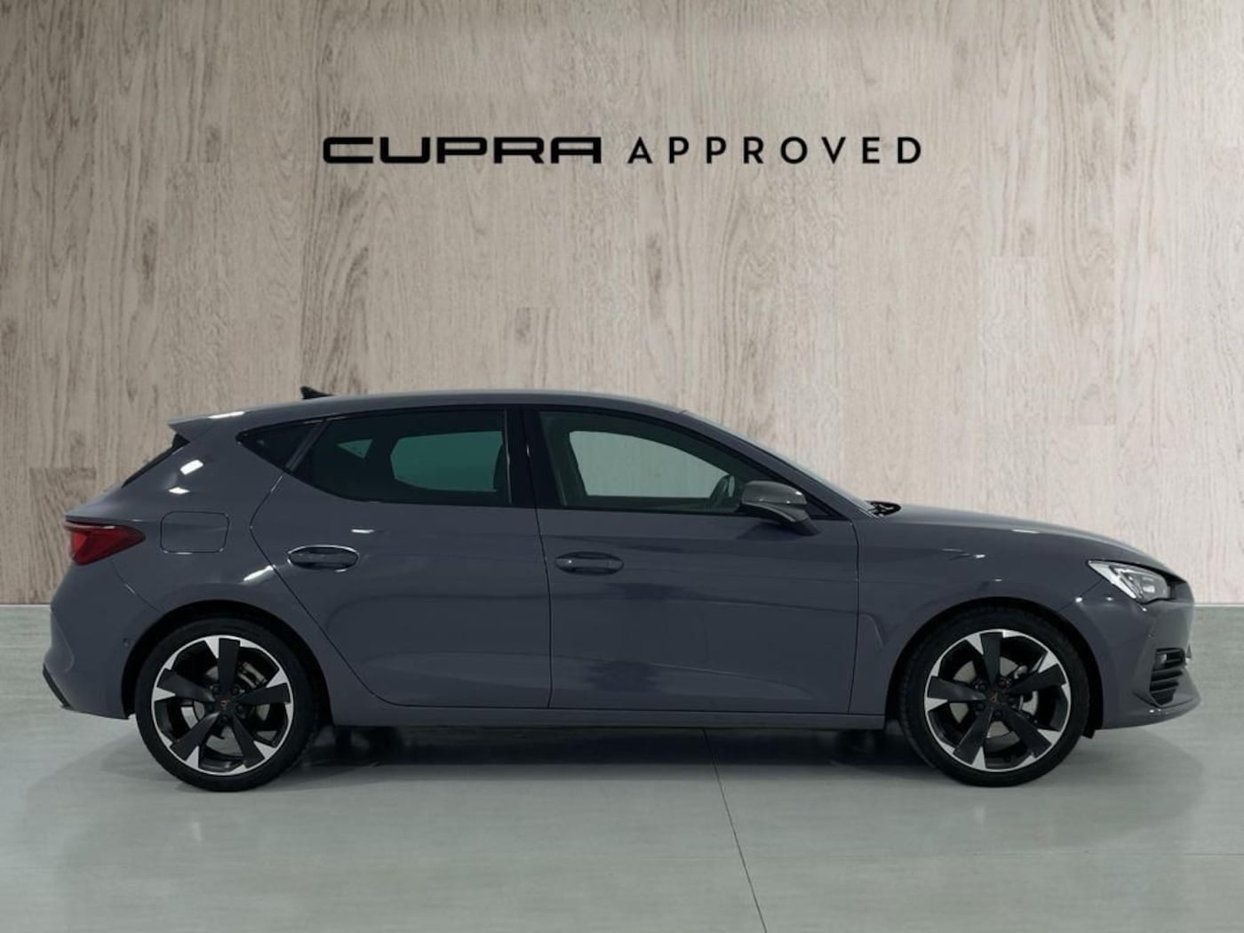 CUPRA Leon León 1.5 eTSI DSG 110 kW (150 CV) — photo 4