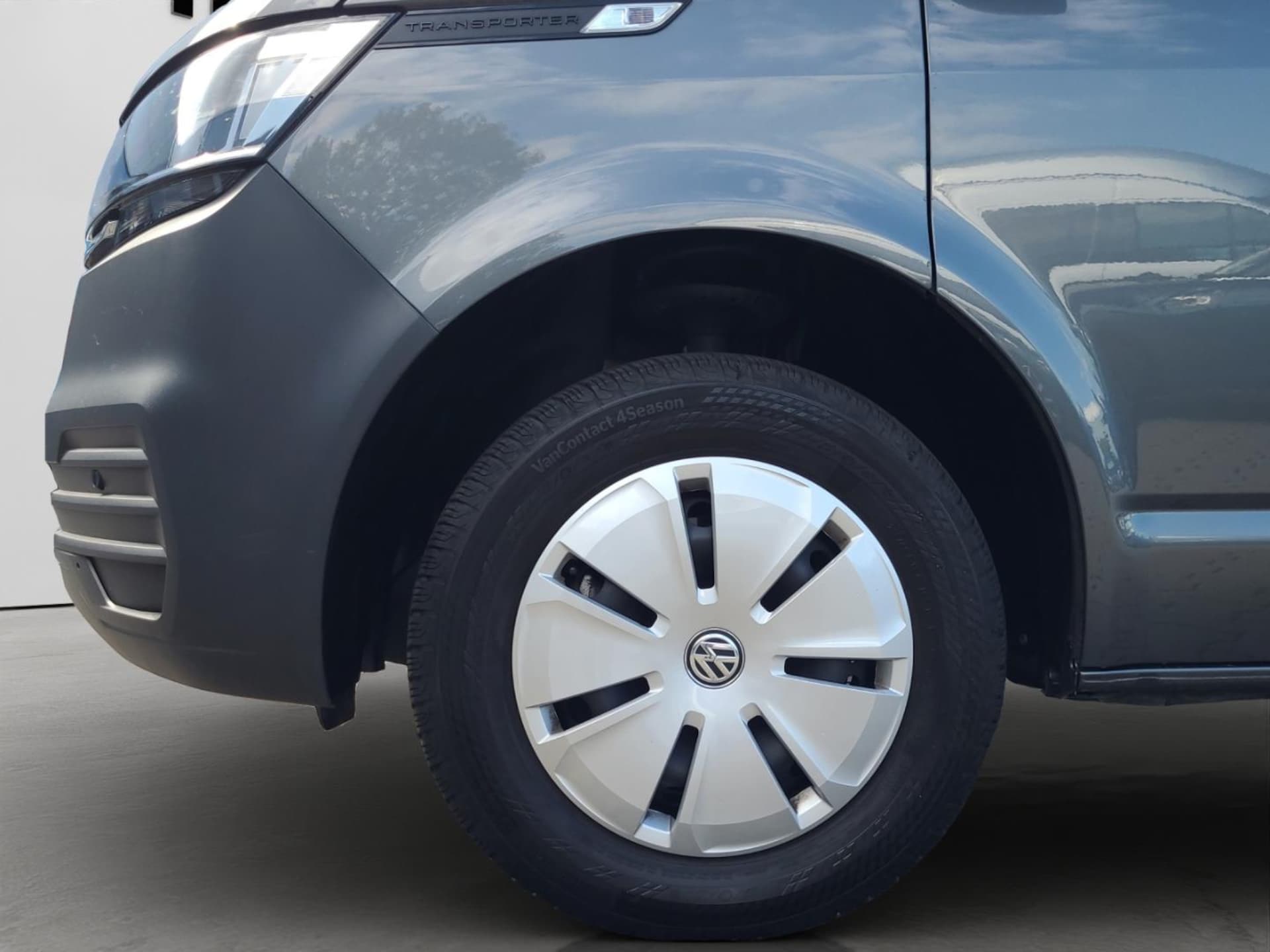 Volkswagen T6.1 Transporter Kombi langer Radstand
