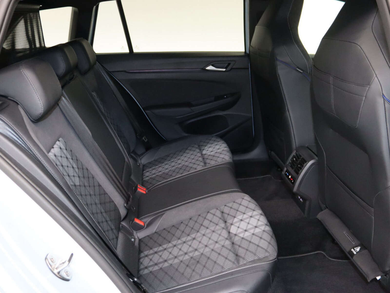 Volkswagen Golf Variant – Bild 10