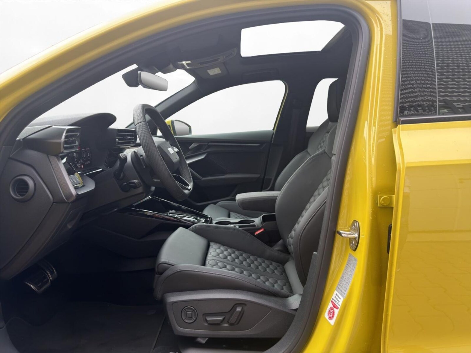 Audi RS 3 Limousine – Bild 2