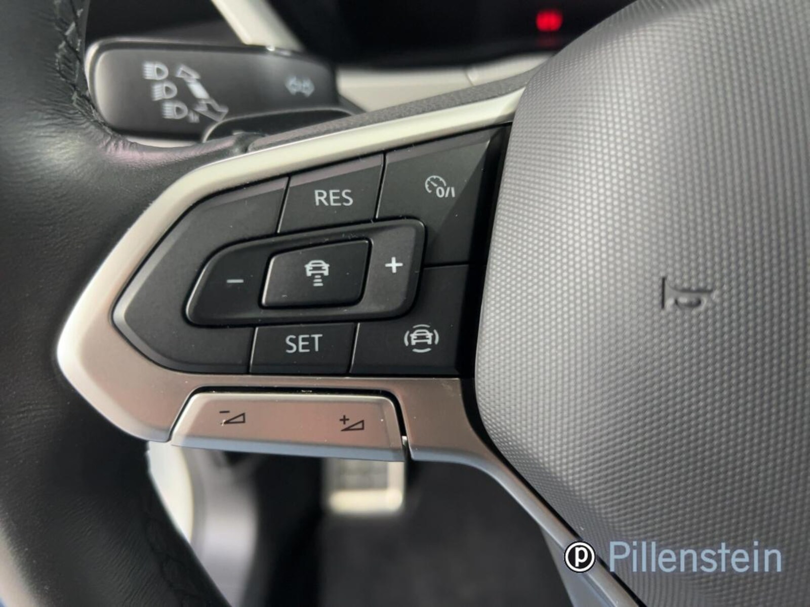 Volkswagen Touran – Bild 10