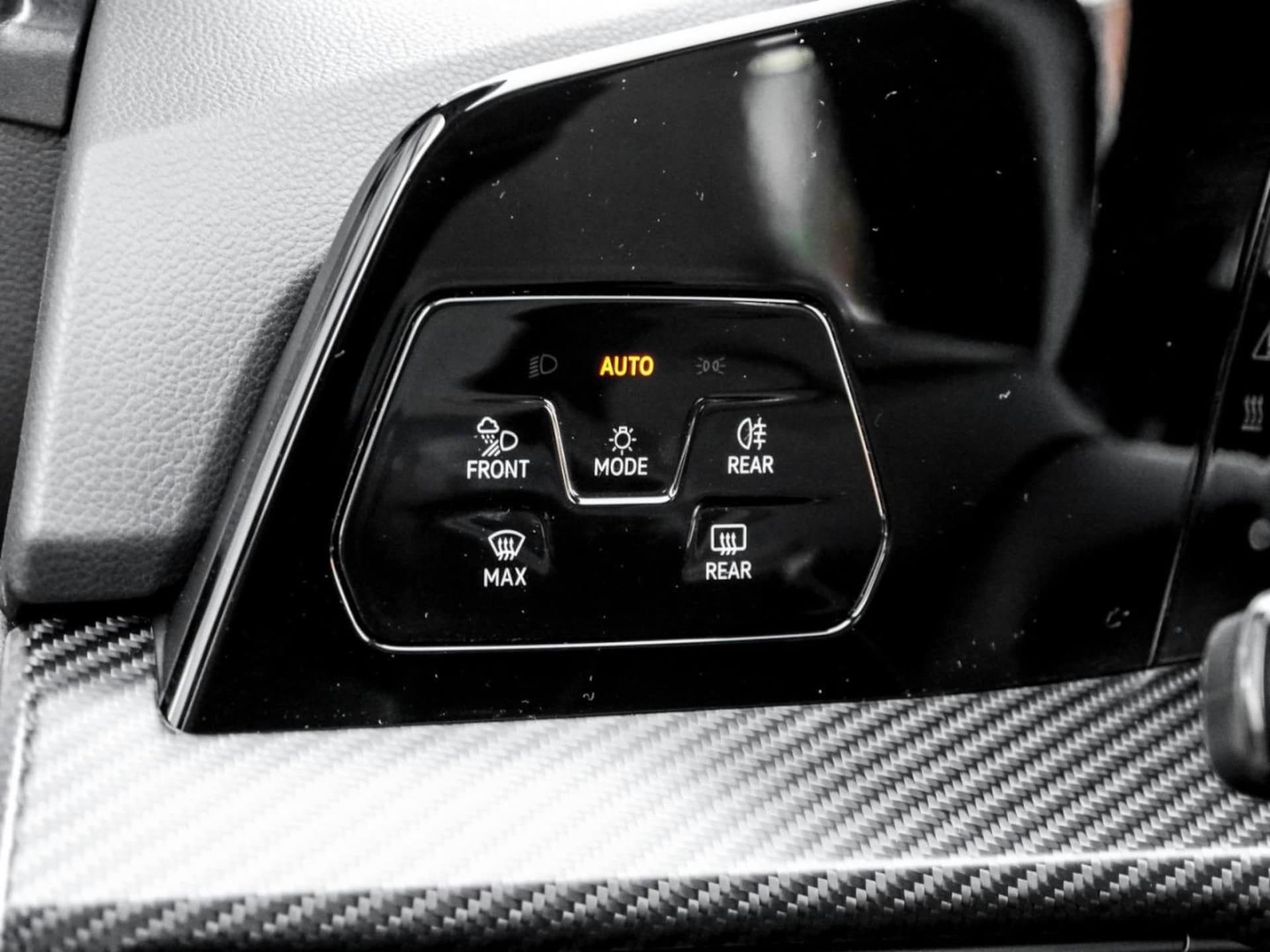 Volkswagen Golf R