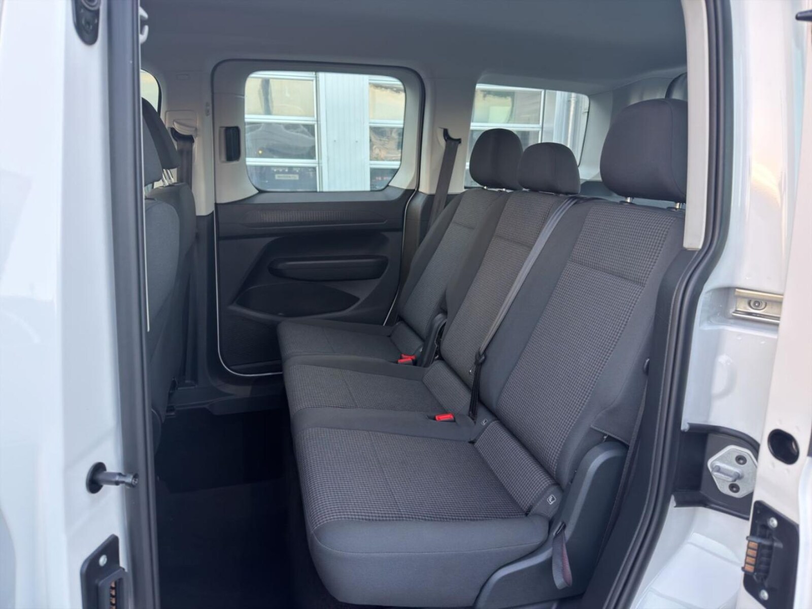 Volkswagen Caddy – Bild 16