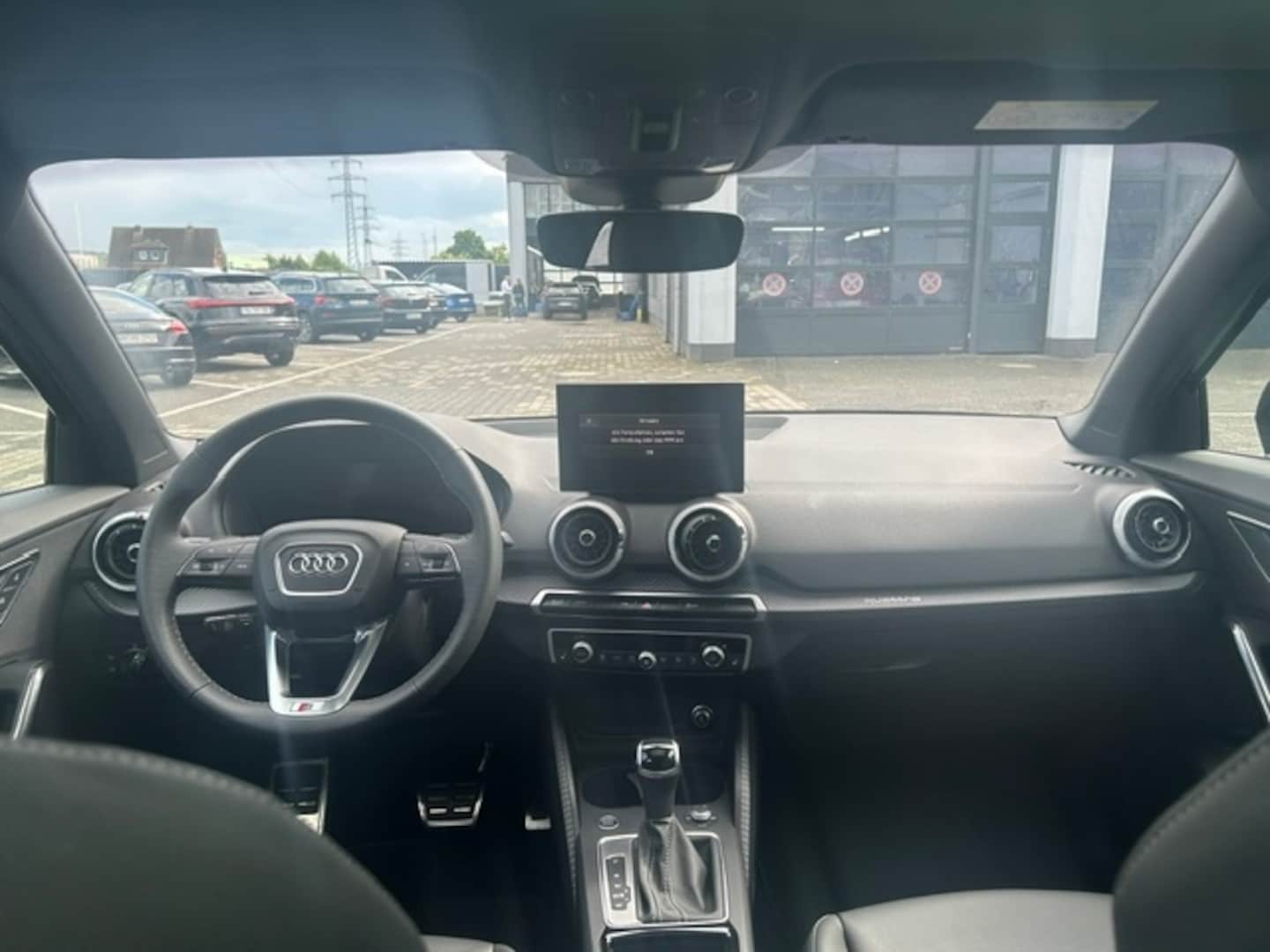 Bild über Audi Q2 S line 35 TDI quattro S tronic - für weitere Informationen kontaktieren Sie den Audi Partner