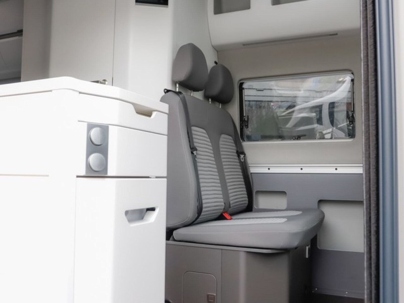 Volkswagen Grand California 680 – Bild 7