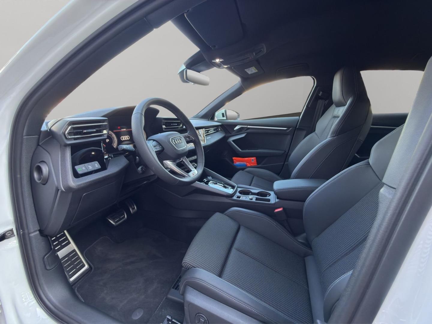Bild über Audi A3 Limousine S line 35 TFSI 110(150) kW(PS) S tronic - für weitere Informationen kontaktieren Sie den Audi Partner