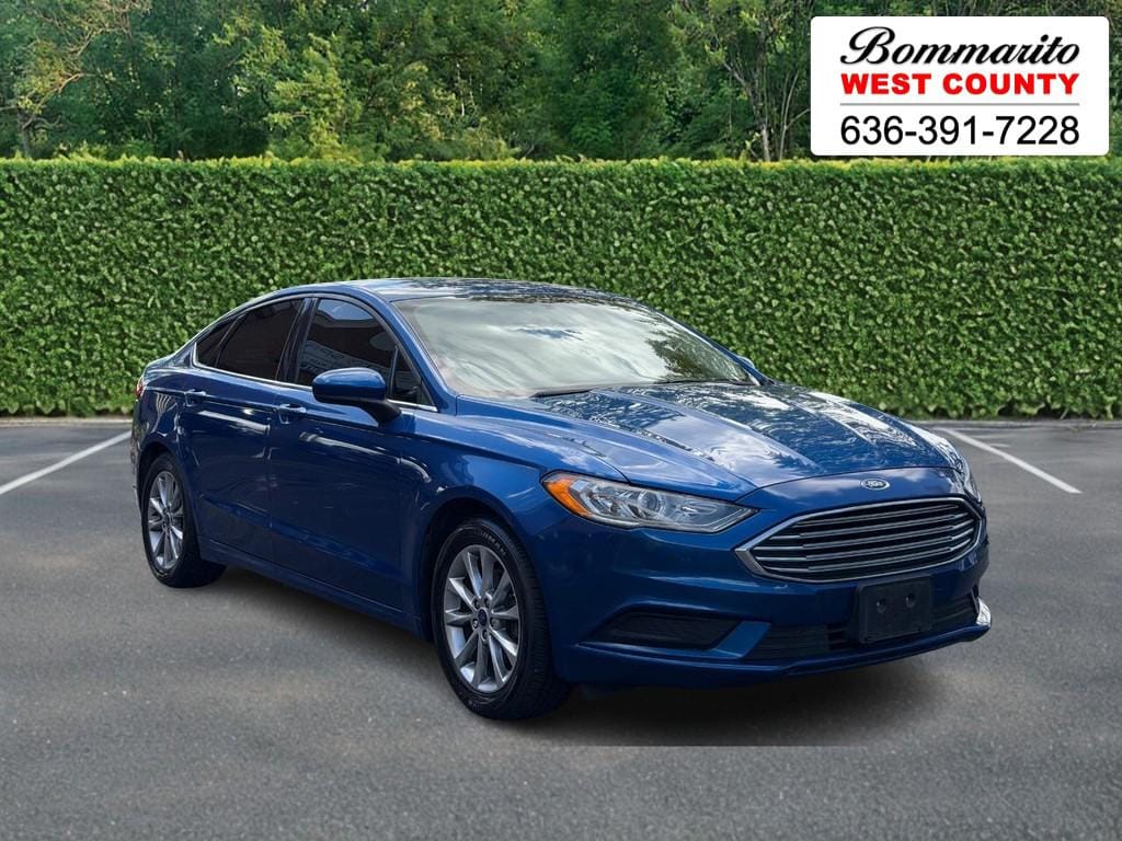 2017 Ford Fusion SE FWD's photo
