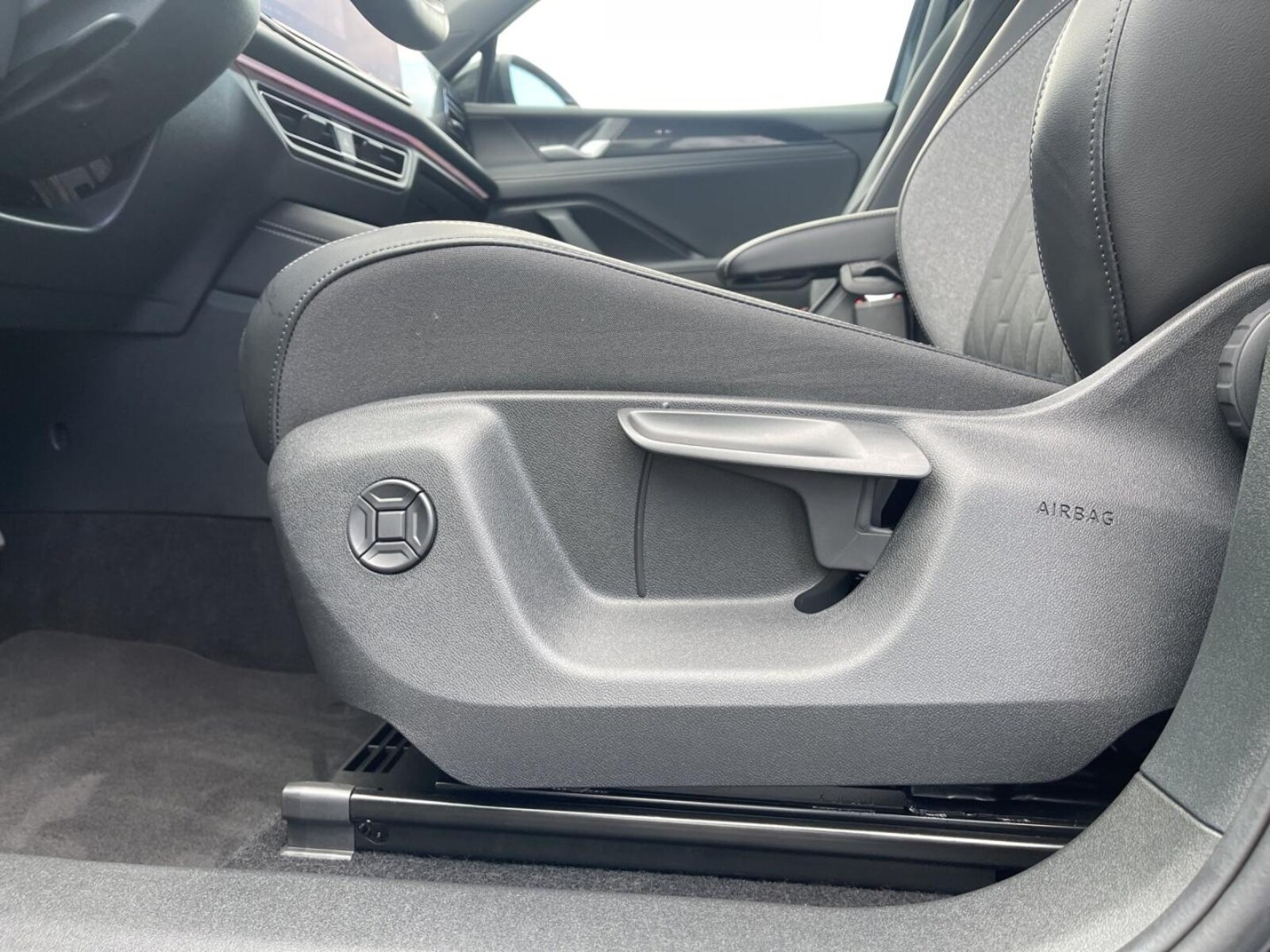 Volkswagen Tiguan – Bild 10