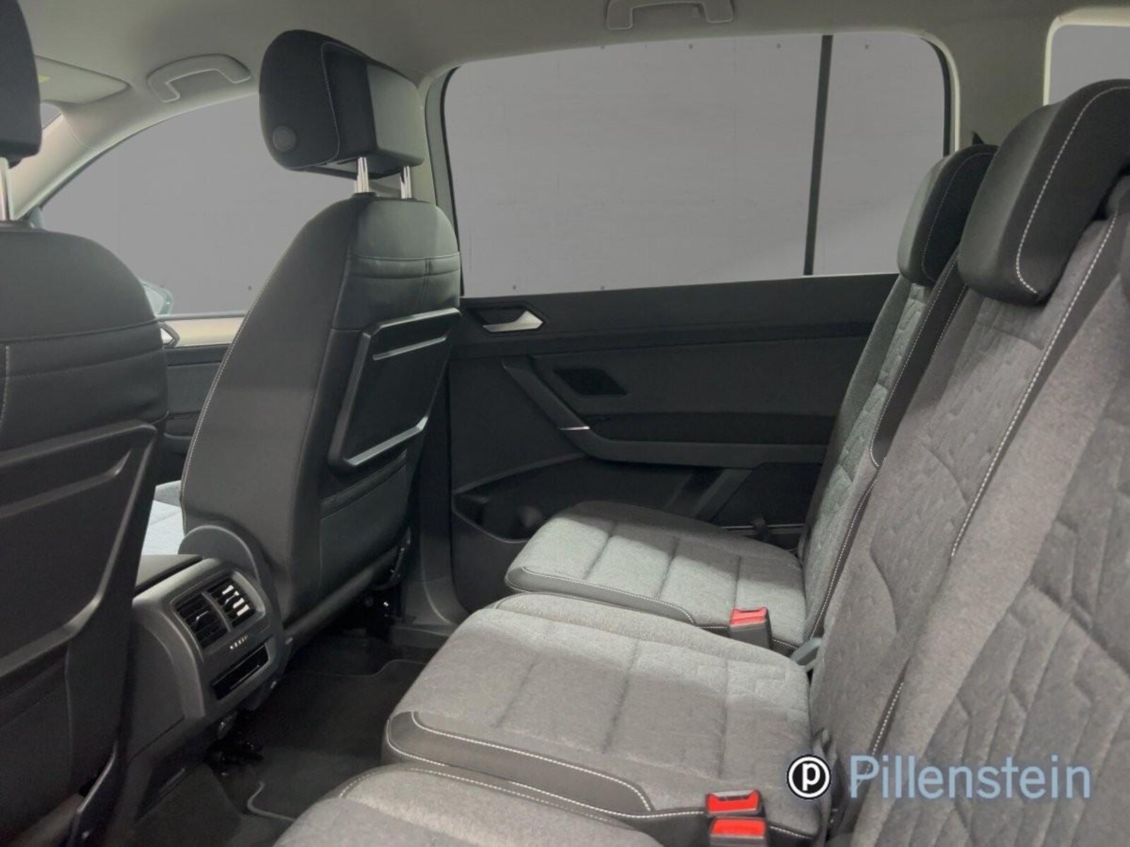 Volkswagen Touran – Bild 12